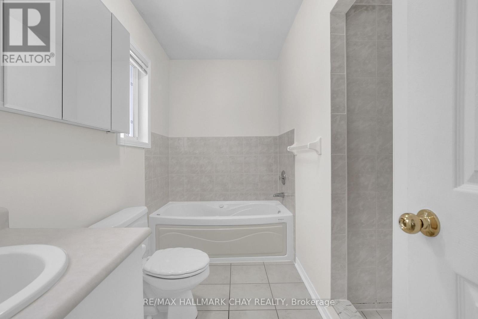 1667 Tiny Beaches Road S, Tiny, Ontario  L0L 1P0 - Photo 22 - S12940738