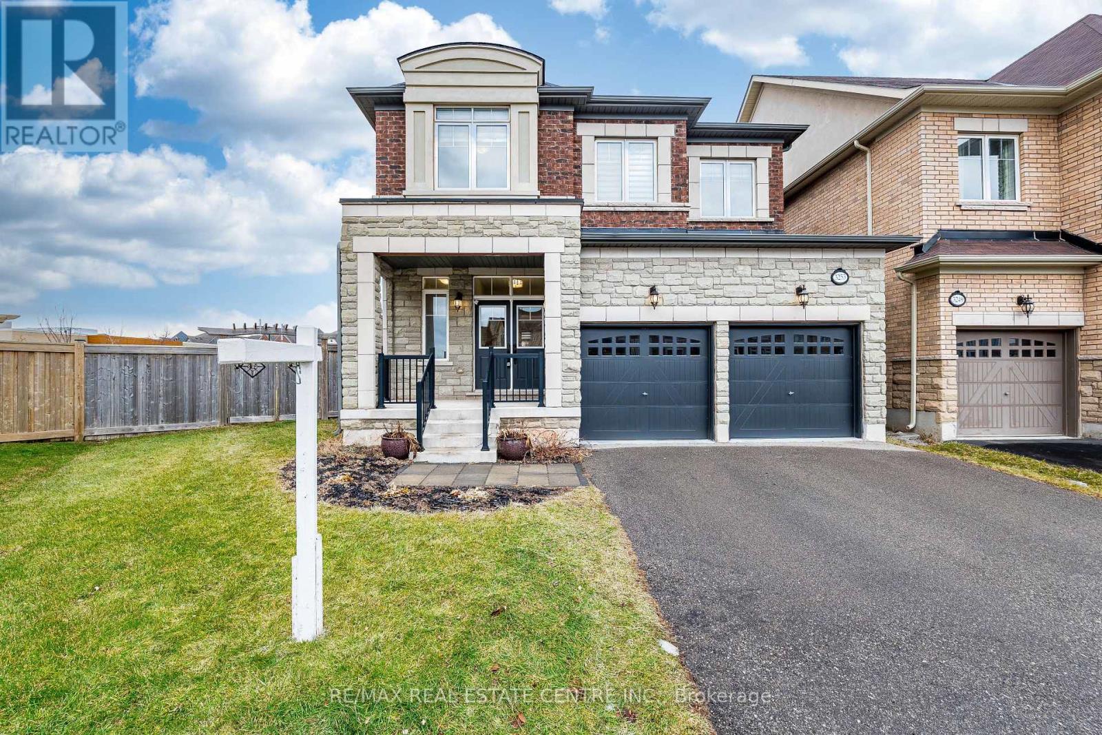 3253 MINTWOOD CIRCLE, Oakville, Ontario