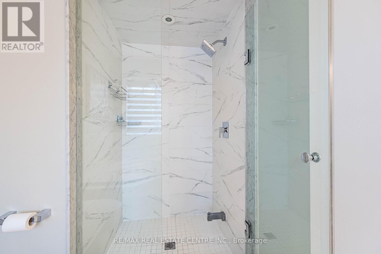 3253 Mintwood Circle, Oakville, Ontario  L6H 7C3 - Photo 21 - W12940632