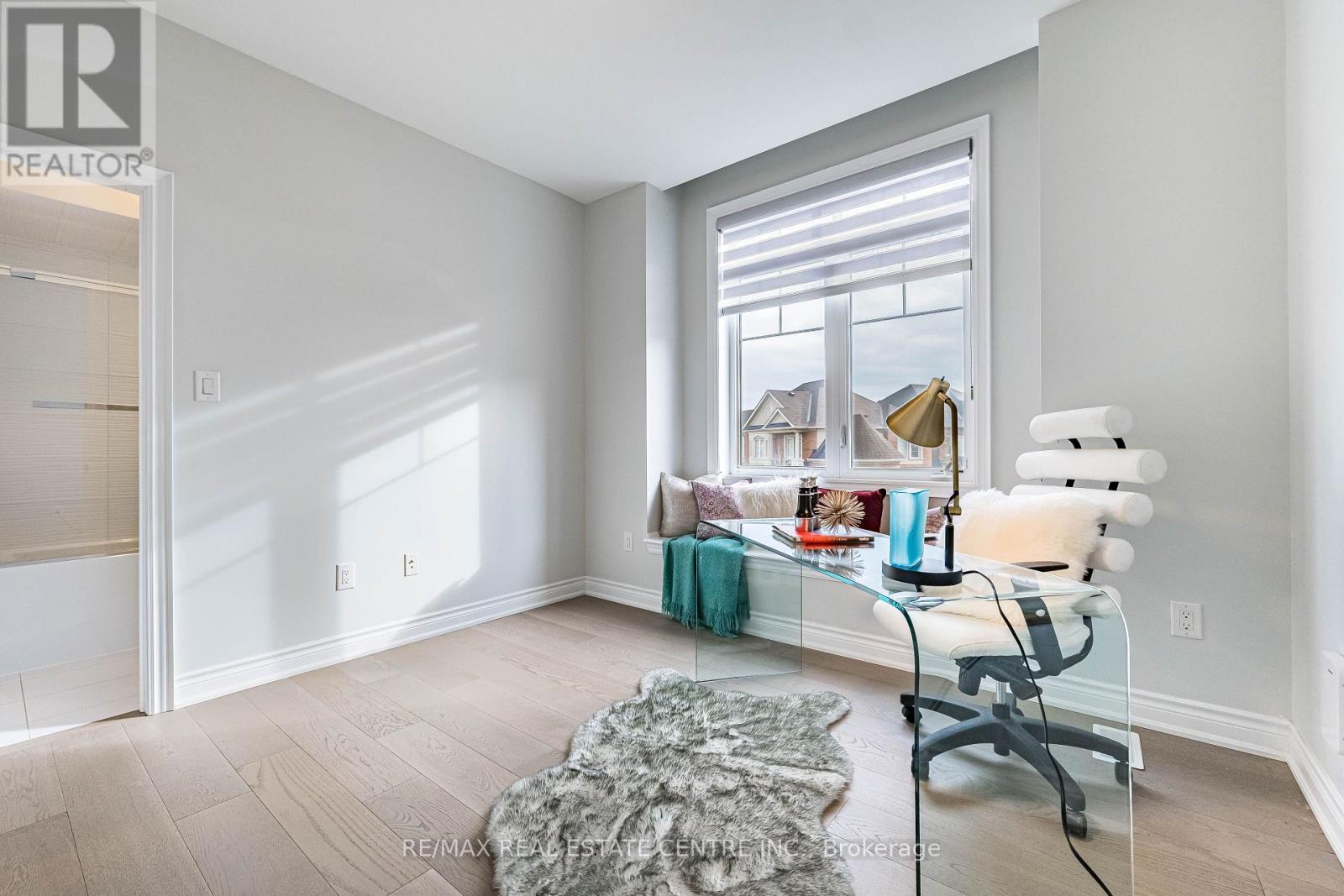 3253 Mintwood Circle, Oakville, Ontario  L6H 7C3 - Photo 23 - W12940632