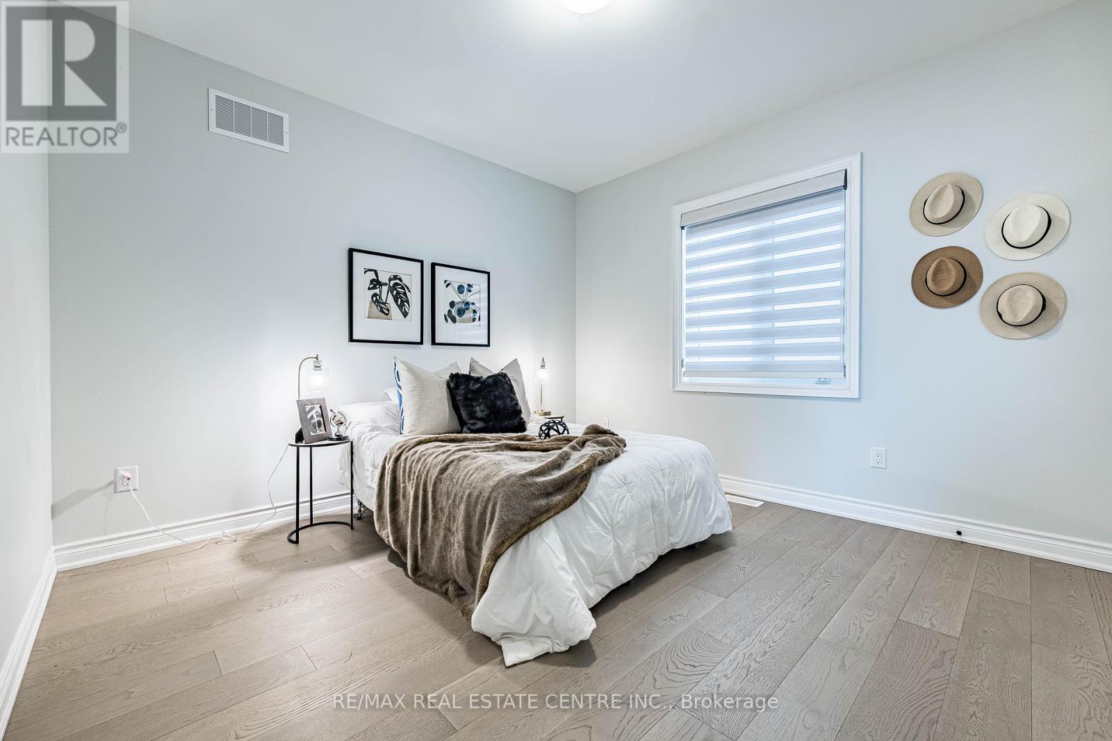 3253 Mintwood Circle, Oakville, Ontario  L6H 7C3 - Photo 26 - W12940632