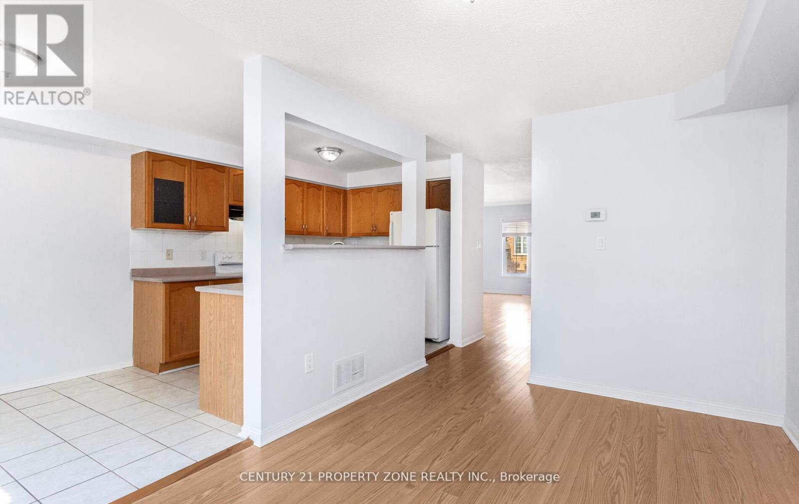 39 - 2 Clay Brick Court, Brampton, Ontario  L6V 4M7 - Photo 11 - W12940636