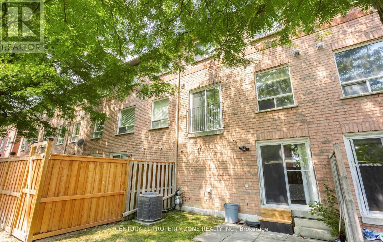 39 - 2 Clay Brick Court, Brampton, Ontario  L6V 4M7 - Photo 44 - W12940636