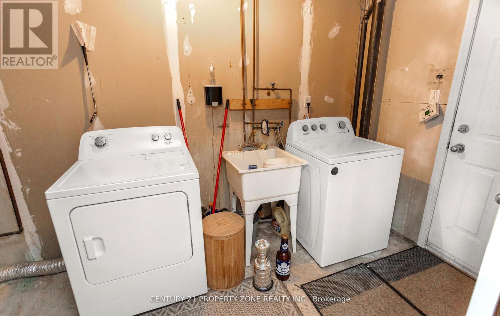 39 - 2 Clay Brick Court, Brampton, Ontario  L6V 4M7 - Photo 46 - W12940636