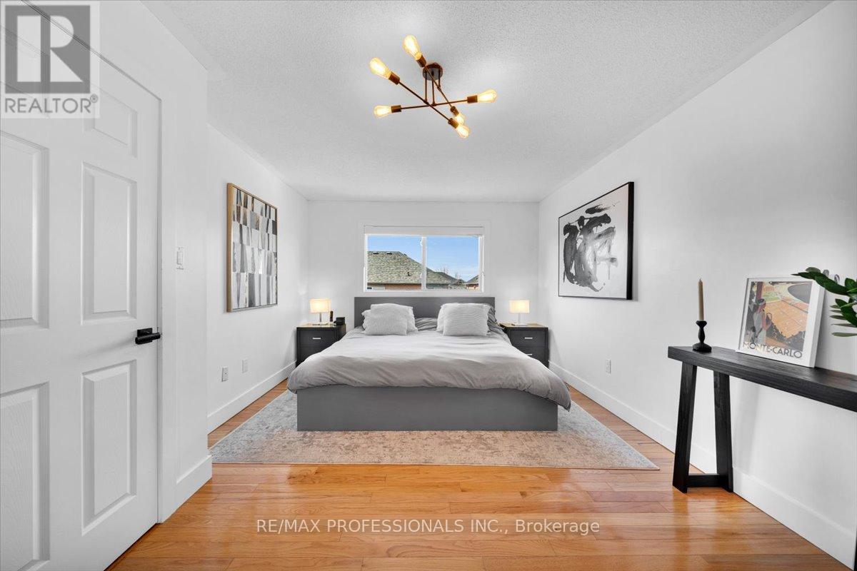 514 Thelma Street, Burlington, Ontario  L7L 6W8 - Photo 13 - W12940644