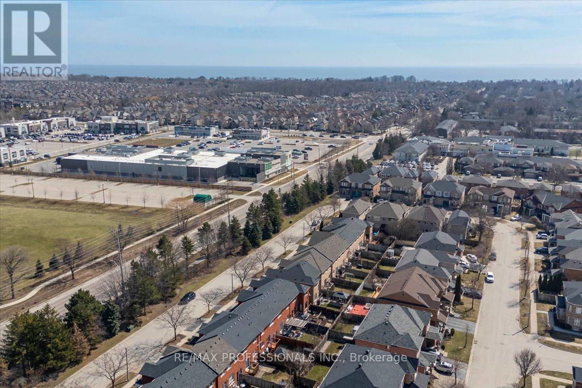 514 Thelma Street, Burlington, Ontario  L7L 6W8 - Photo 27 - W12940644