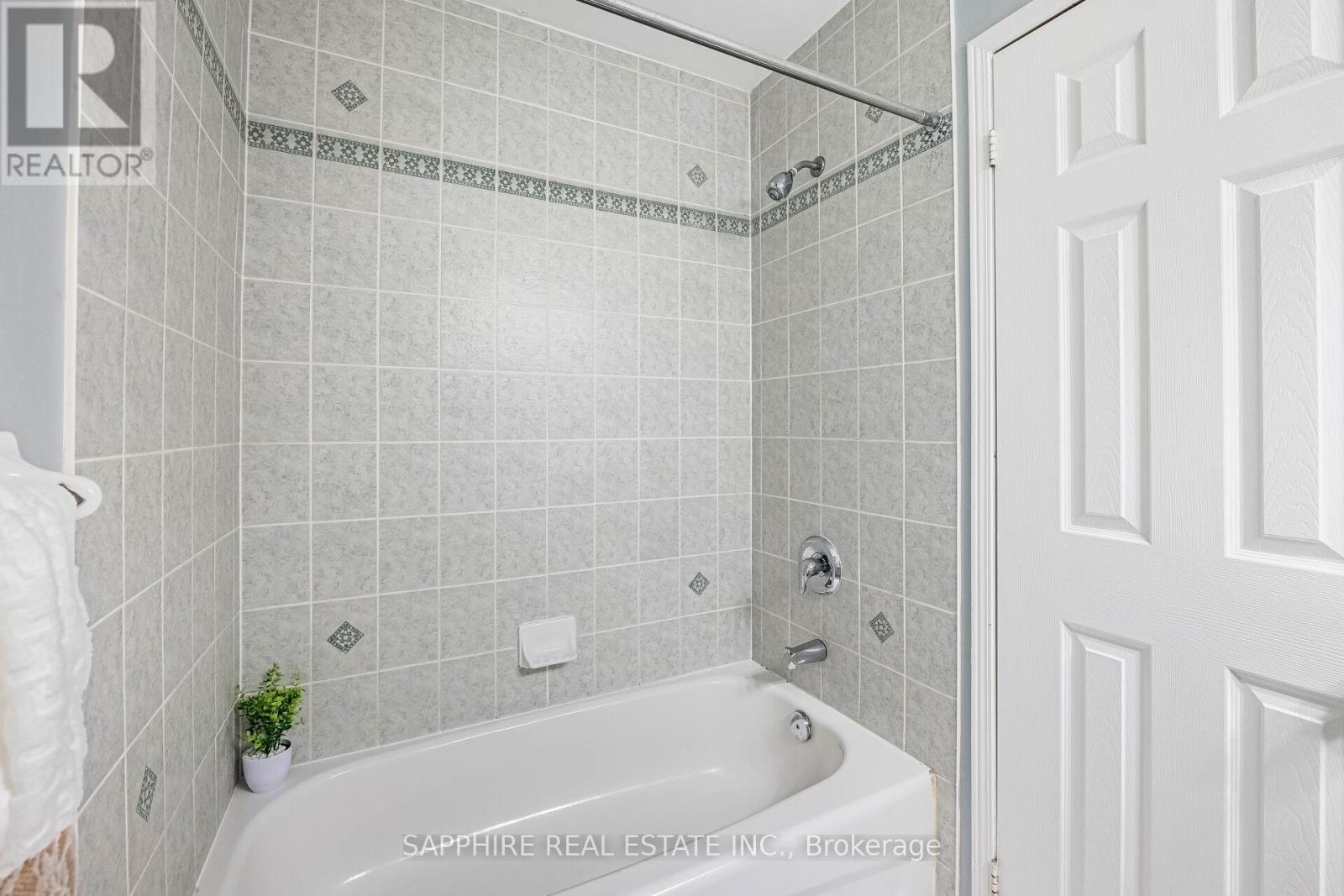 3255 Redpath Circle, Mississauga, Ontario  L5N 8R3 - Photo 35 - W12940660