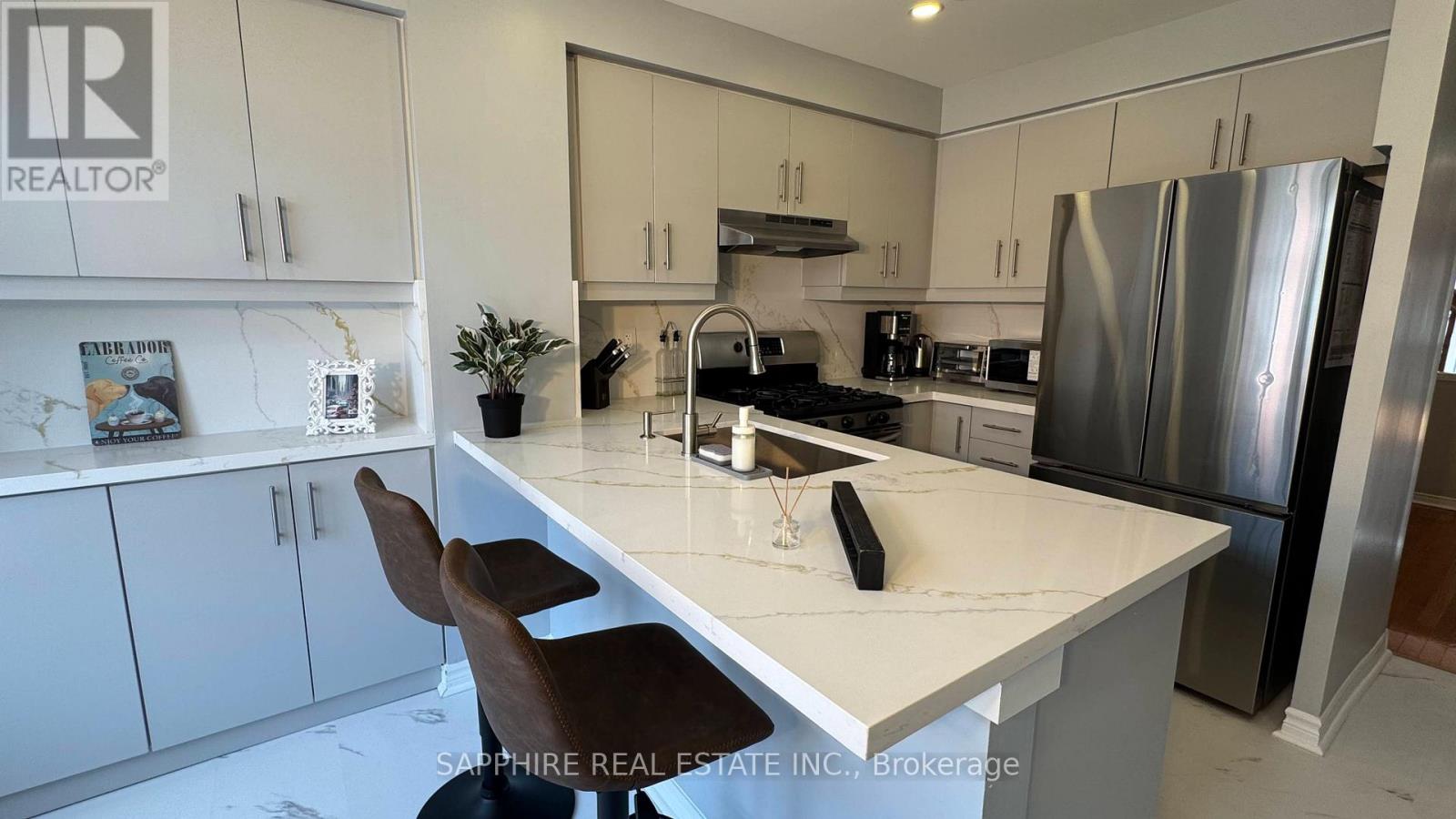 3255 Redpath Circle, Mississauga, Ontario  L5N 8R3 - Photo 7 - W12940660