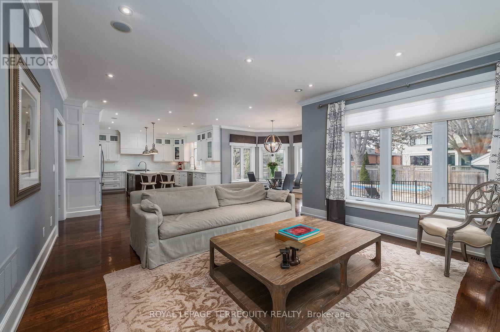 72 Eagle Road, Toronto, Ontario  M8Z 4J2 - Photo 18 - W12940666