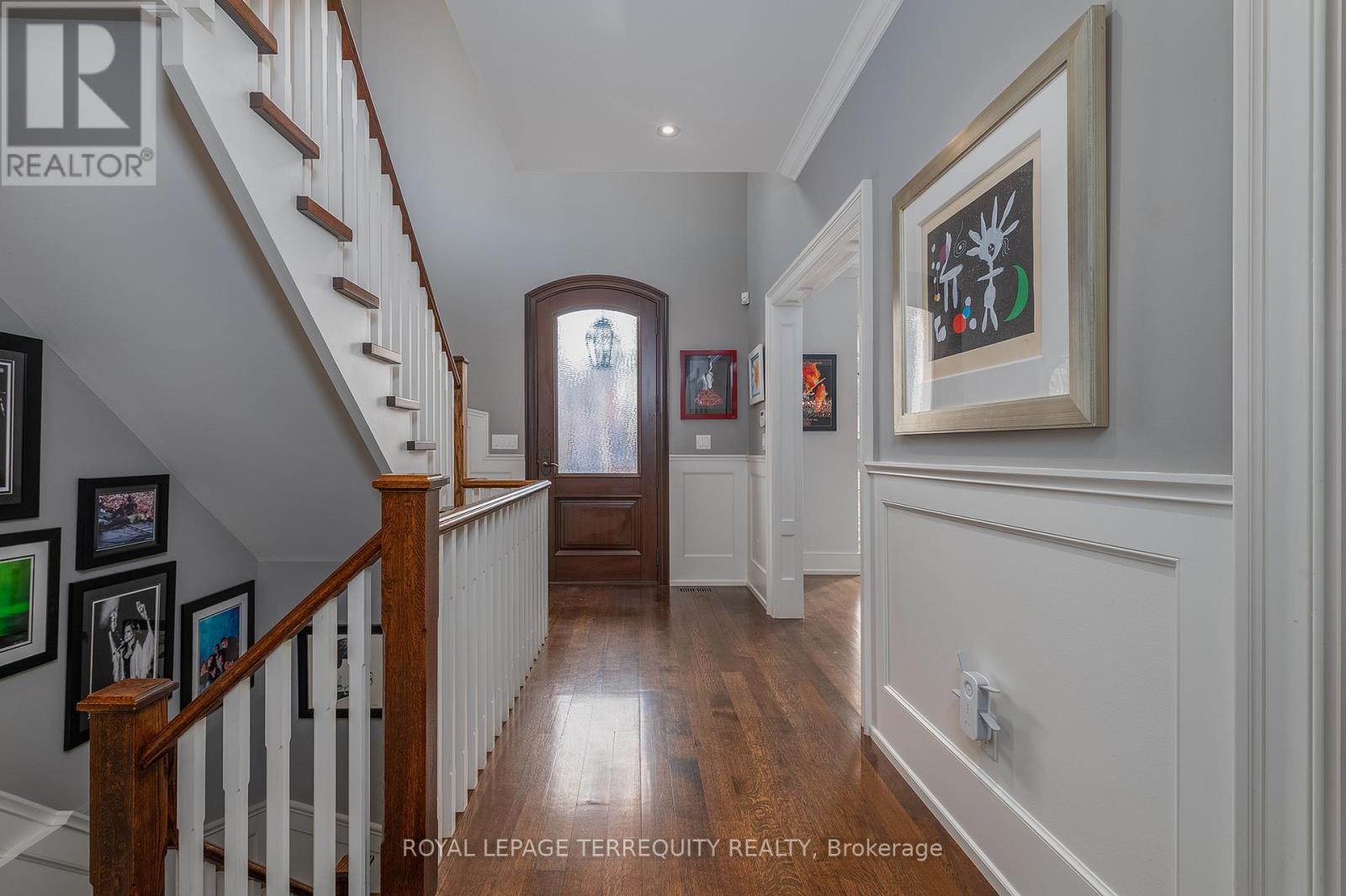 72 Eagle Road, Toronto, Ontario  M8Z 4J2 - Photo 3 - W12940666