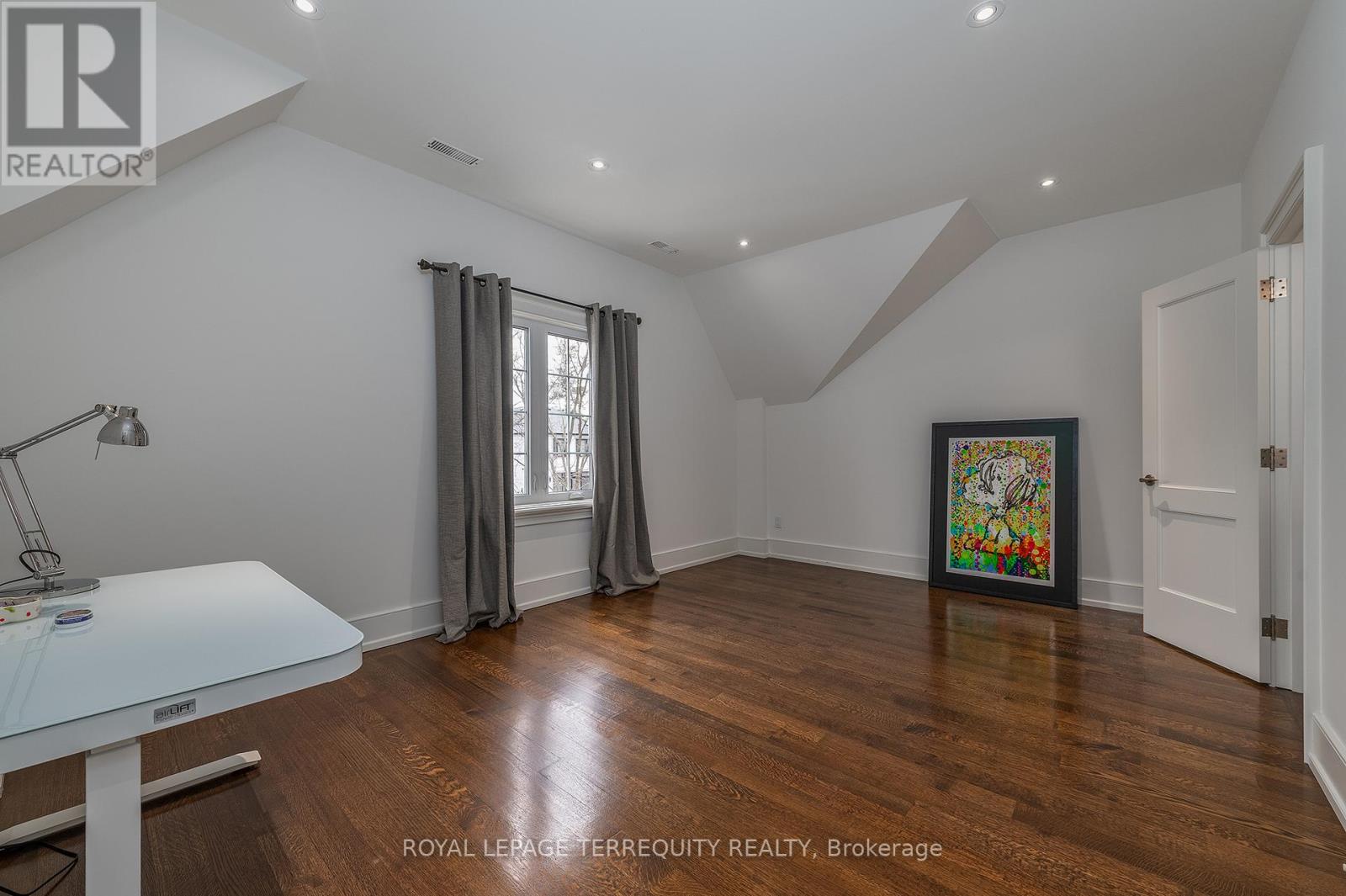 72 Eagle Road, Toronto, Ontario  M8Z 4J2 - Photo 31 - W12940666