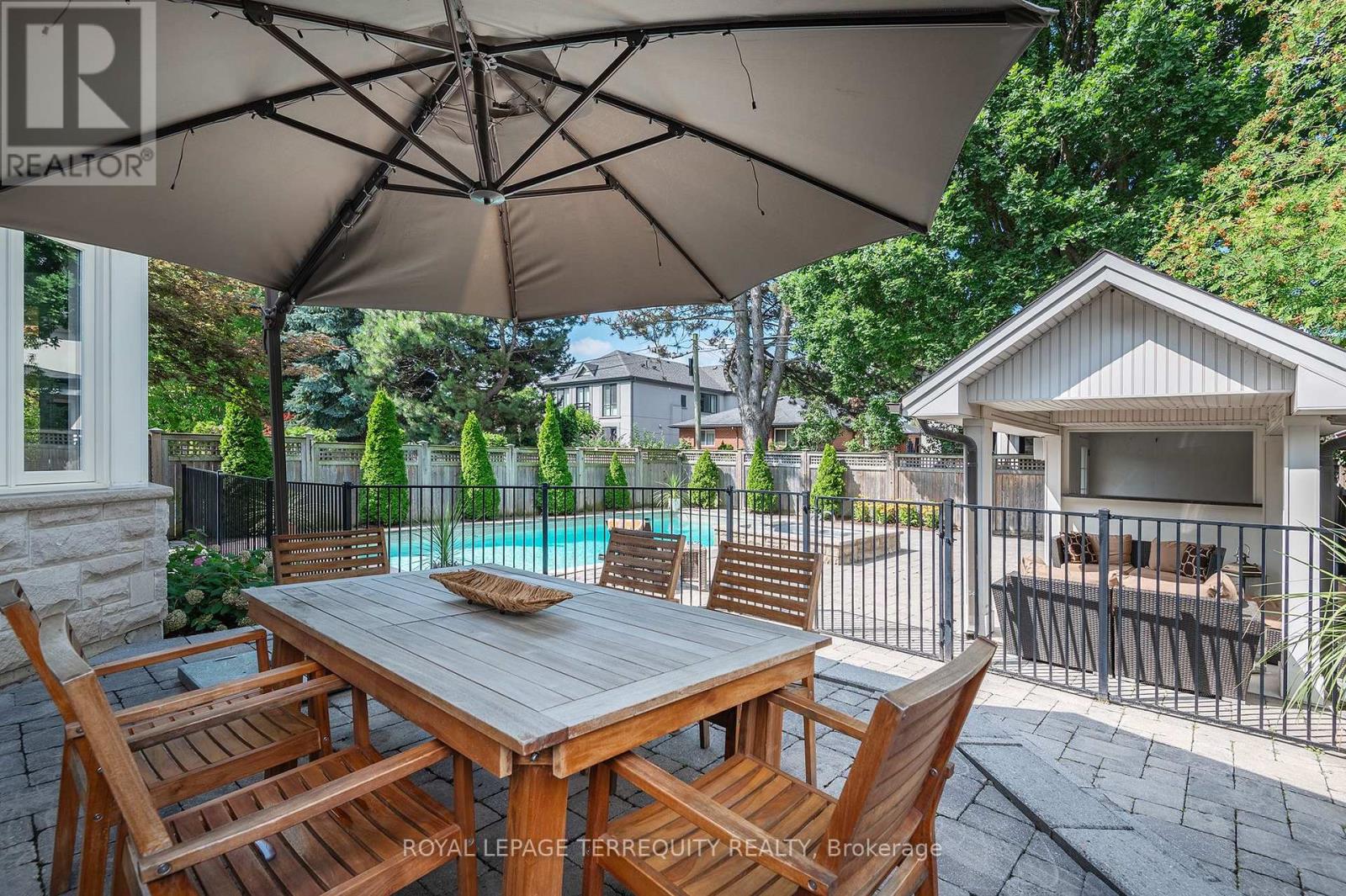 72 Eagle Road, Toronto, Ontario  M8Z 4J2 - Photo 40 - W12940666