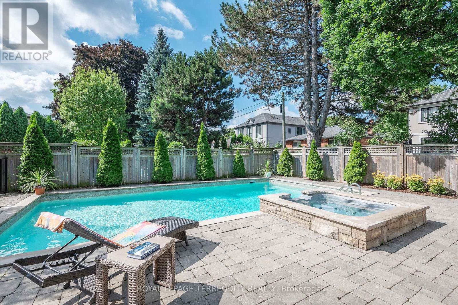 72 Eagle Road, Toronto, Ontario  M8Z 4J2 - Photo 50 - W12940666