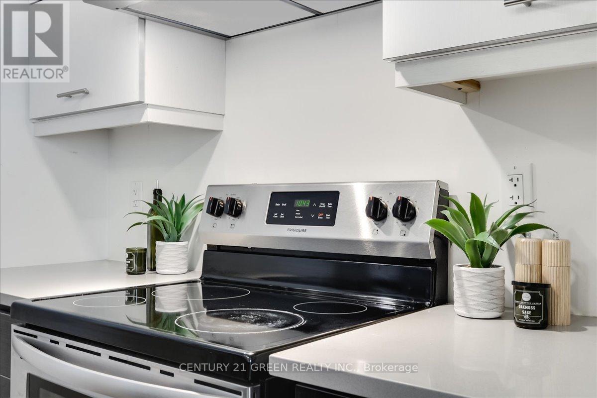 111 - 3028 Creekshore Common, Oakville, Ontario  L6M 5K6 - Photo 10 - W12940672