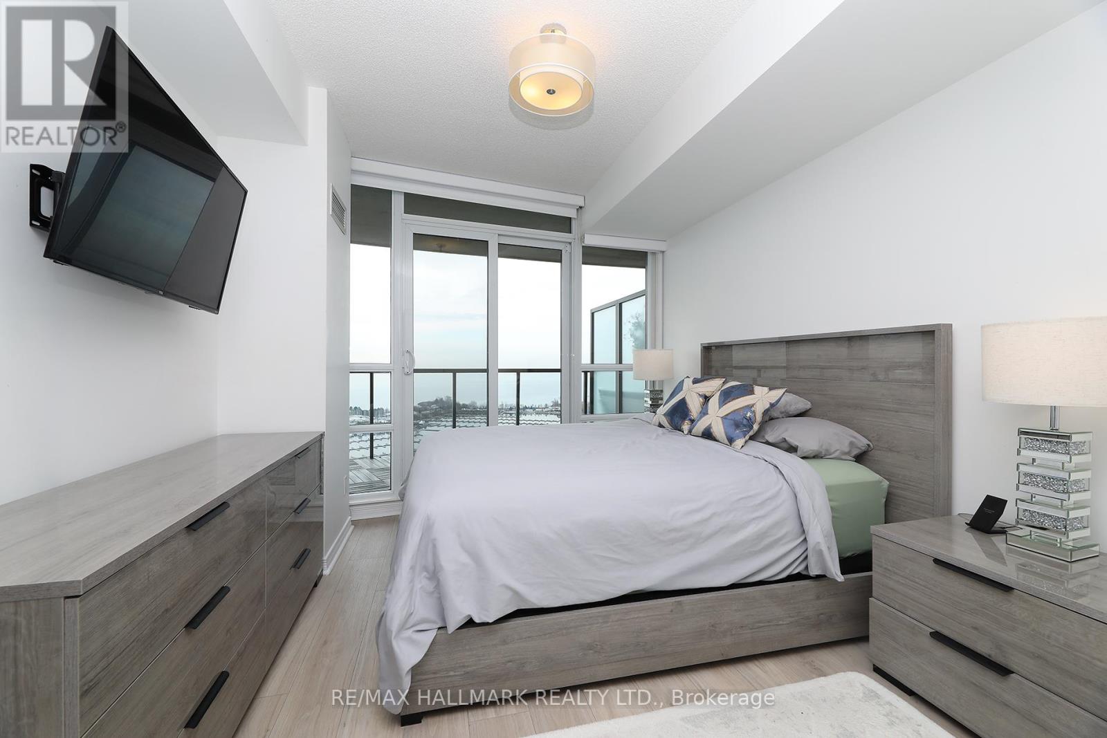 2801 - 2230 Lake Shore Boulevard W, Toronto, Ontario  M8V 3X7 - Photo 10 - W12940692