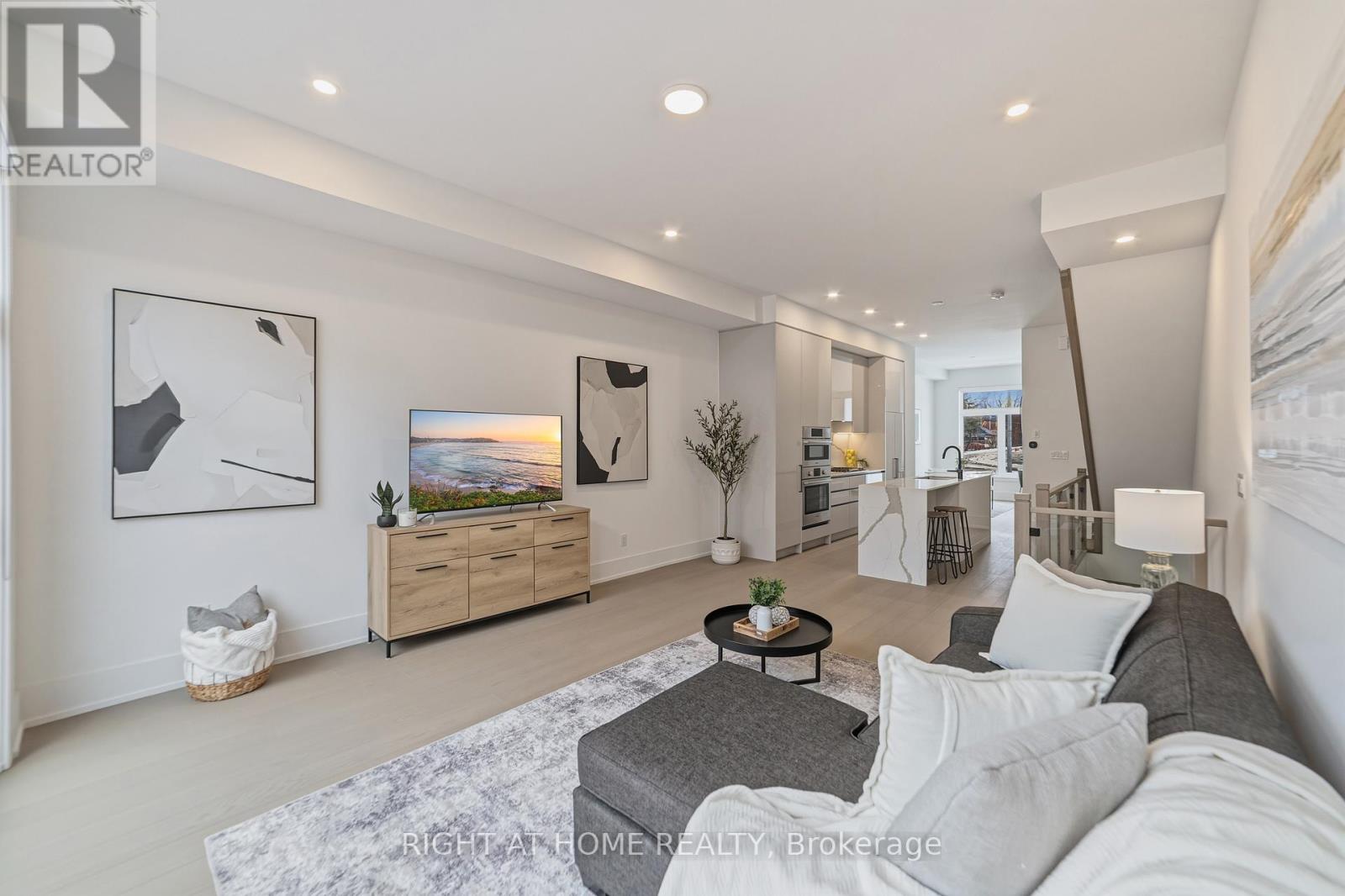 2 - 10 Lou Parsons Way, Mississauga, Ontario  L5H 0B2 - Photo 12 - W12940722