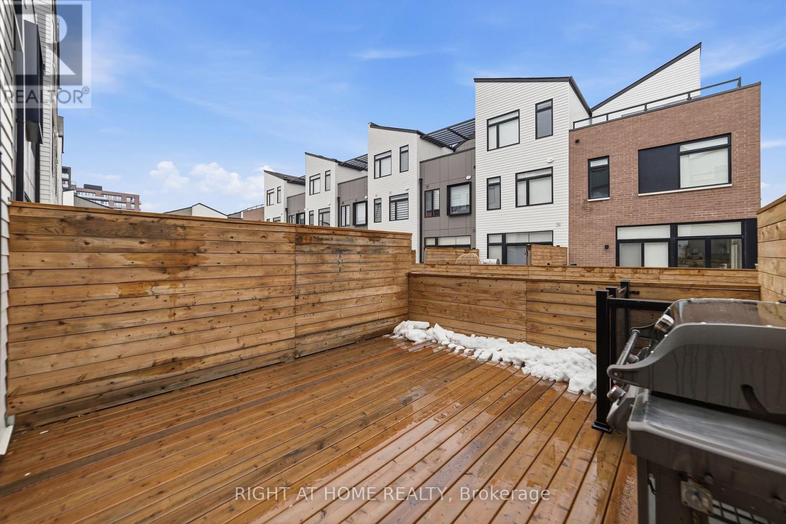 2 - 10 Lou Parsons Way, Mississauga, Ontario  L5H 0B2 - Photo 13 - W12940722