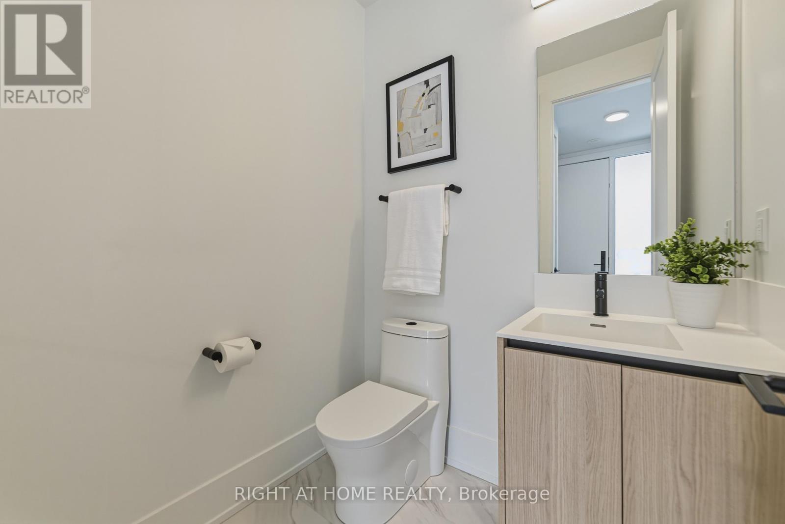 2 - 10 Lou Parsons Way, Mississauga, Ontario  L5H 0B2 - Photo 14 - W12940722