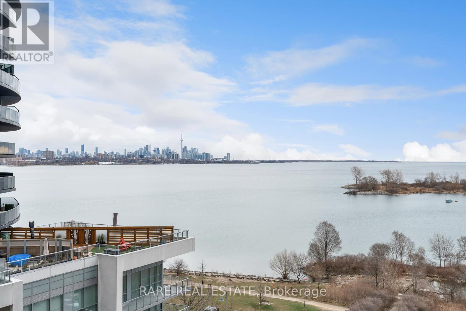 910 - 39 ANNIE CRAIG DRIVE, Toronto, Ontario