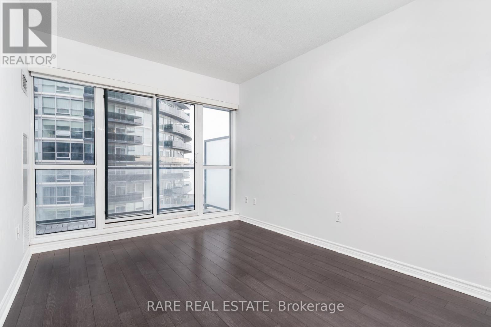 910 - 39 Annie Craig Drive, Toronto, Ontario  M8V 0H1 - Photo 9 - W12940746