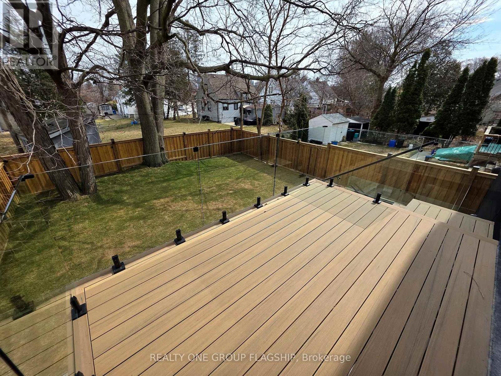 7 Bentley Drive, Toronto, Ontario  M8Z 3L9 - Photo 46 - W12940756