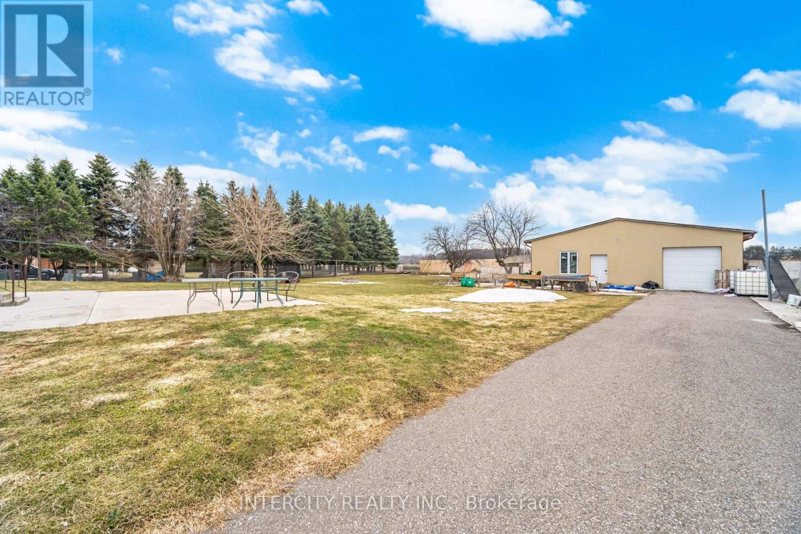 14394 Bramalea Road, Caledon, Ontario  L7C 2P6 - Photo 40 - W12940800