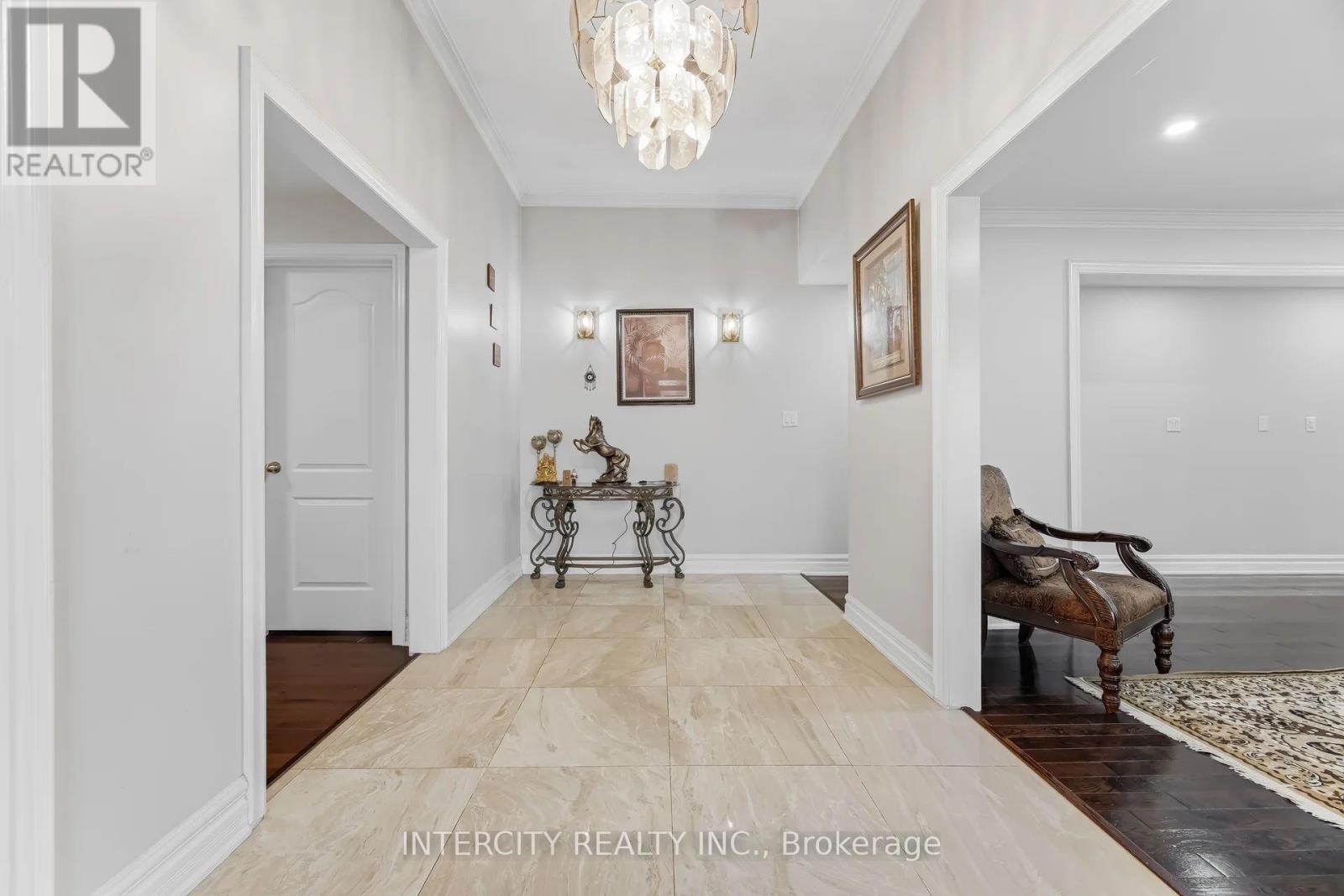 14394 Bramalea Road, Caledon, Ontario  L7C 2P6 - Photo 7 - W12940800