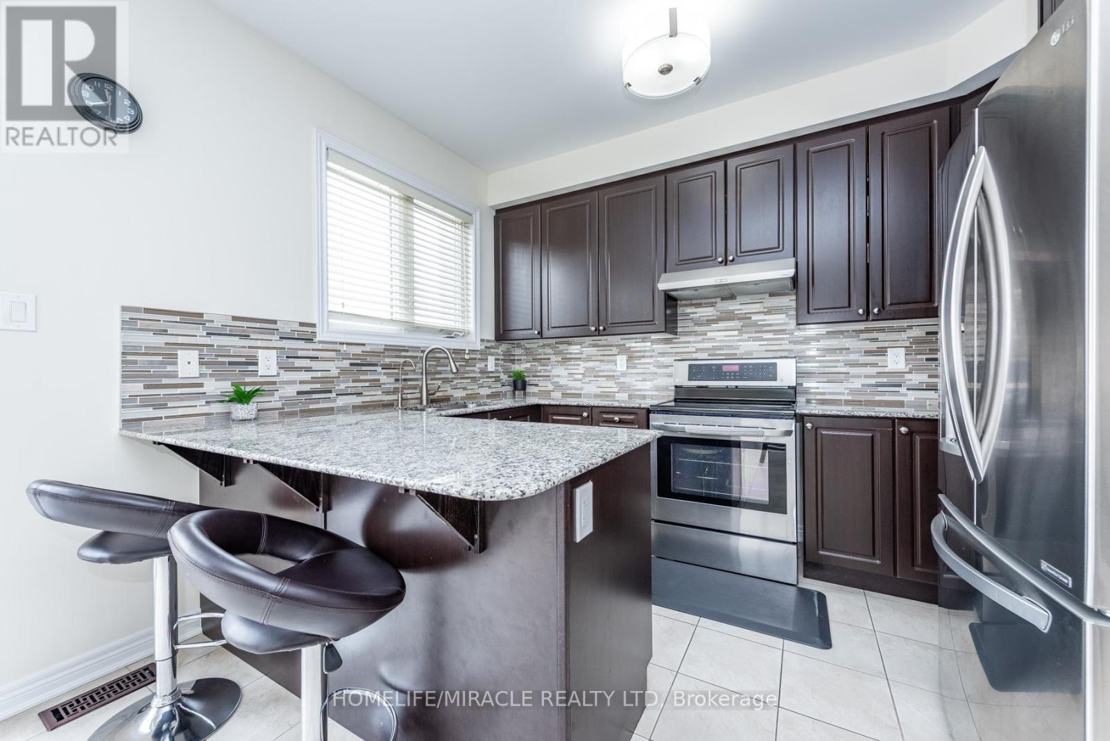 84 Rockman Crescent, Brampton, Ontario  L7A 3Z9 - Photo 15 - W12940808