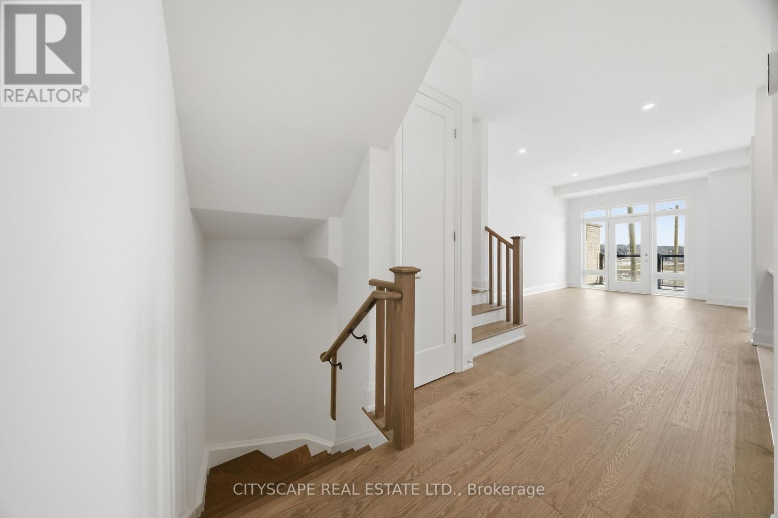 3322 Umar Avenue, Oakville, Ontario  L6M 5S3 - Photo 11 - W12940832