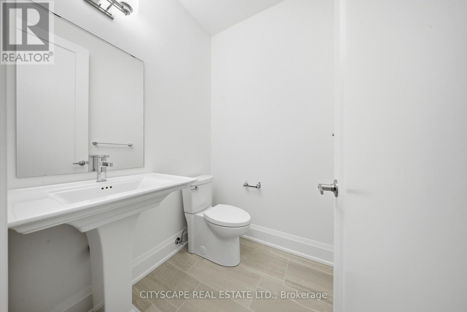 3322 Umar Avenue, Oakville, Ontario  L6M 5S3 - Photo 12 - W12940832