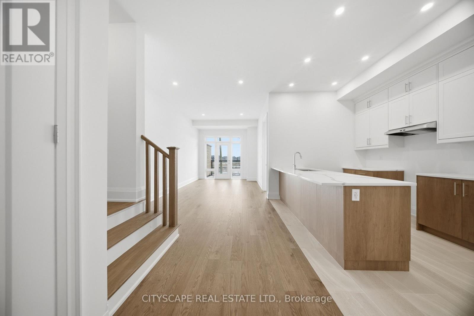 3322 Umar Avenue, Oakville, Ontario  L6M 5S3 - Photo 13 - W12940832