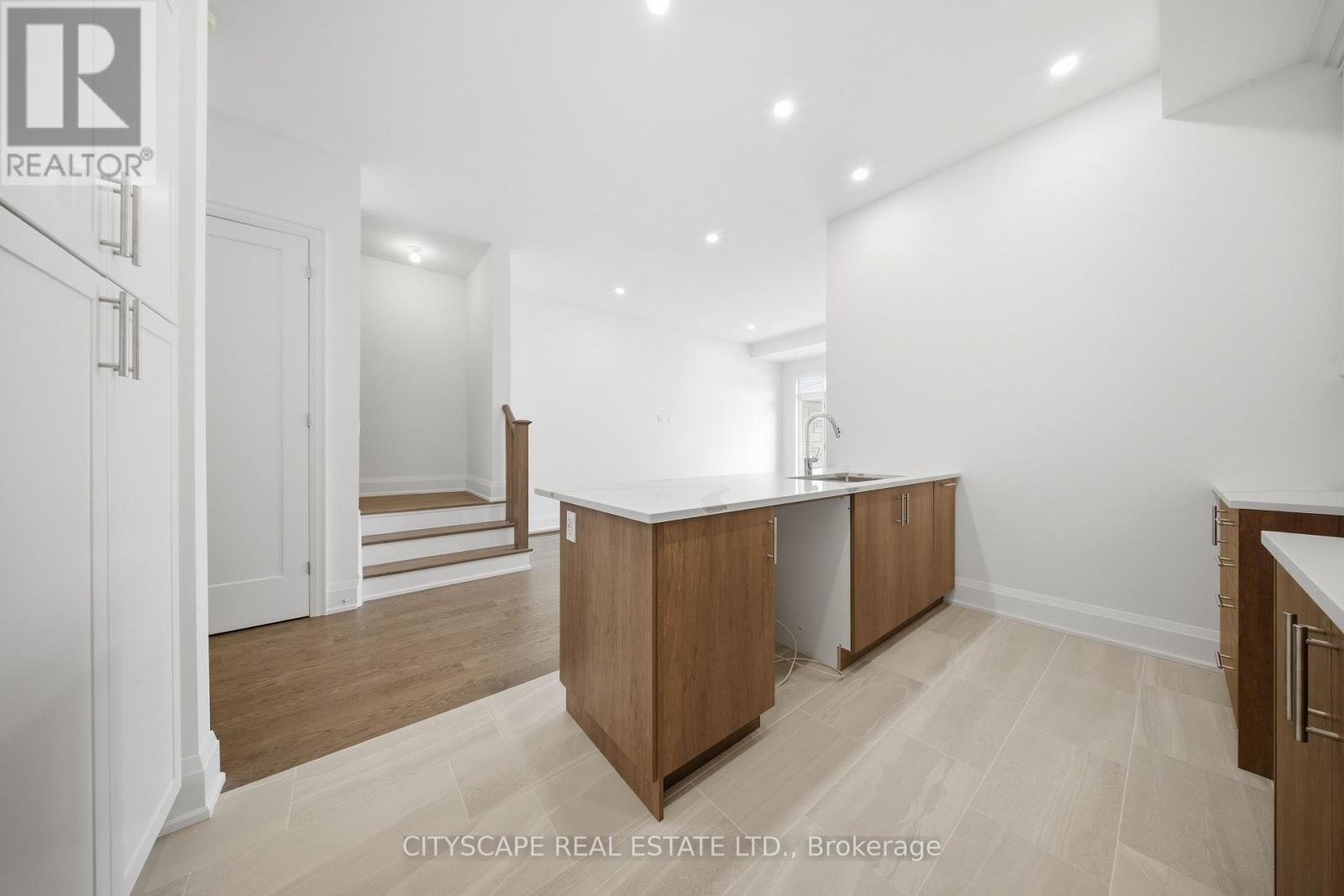 3322 Umar Avenue, Oakville, Ontario  L6M 5S3 - Photo 16 - W12940832