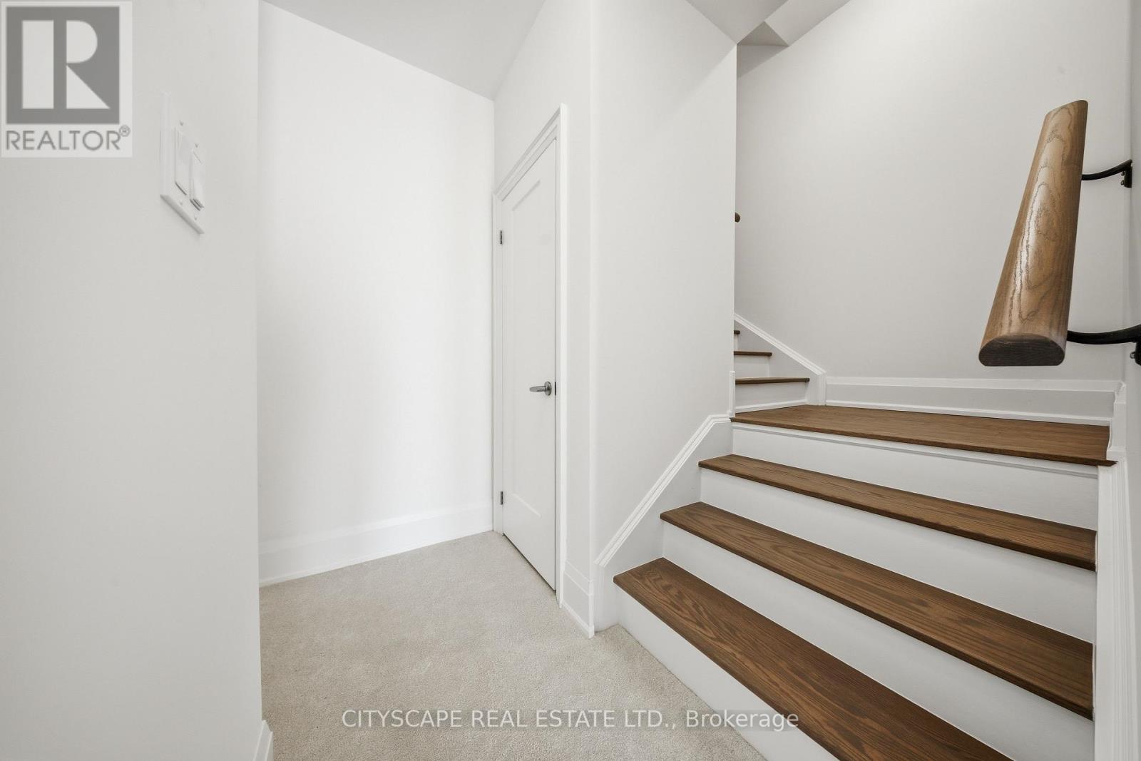 3322 Umar Avenue, Oakville, Ontario  L6M 5S3 - Photo 7 - W12940832