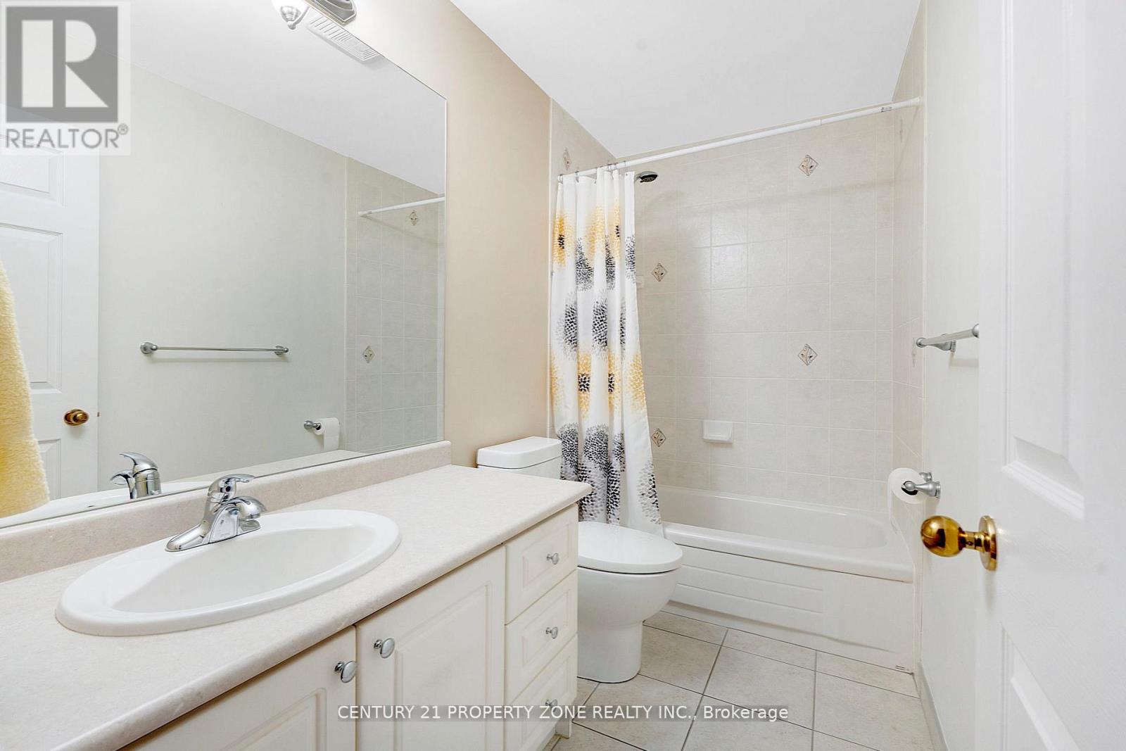 101 - 330 Mill Street S, Brampton, Ontario  L6Y 3V3 - Photo 10 - W12940846