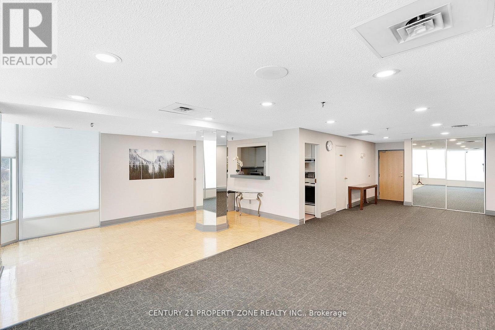 101 - 330 Mill Street S, Brampton, Ontario  L6Y 3V3 - Photo 32 - W12940846