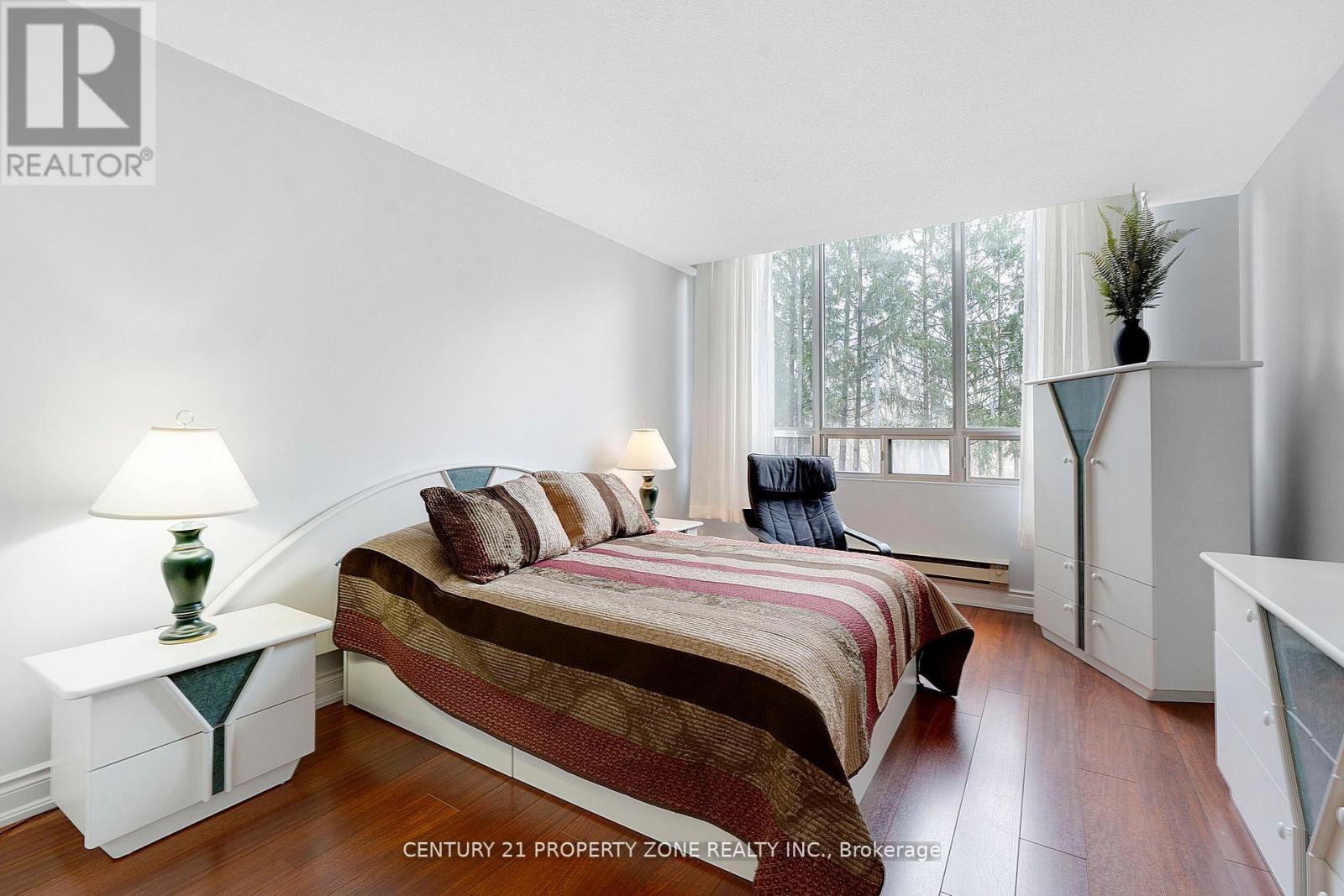 101 - 330 Mill Street S, Brampton, Ontario  L6Y 3V3 - Photo 8 - W12940846