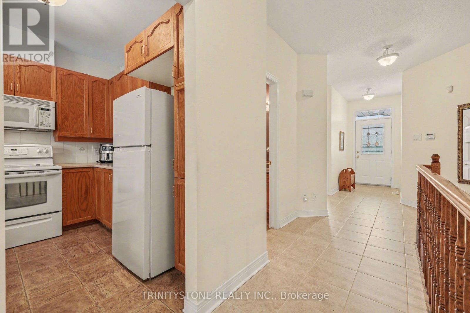 101 Sable Run Drive, Ottawa, Ontario  K2S 1W7 - Photo 14 - X12939790