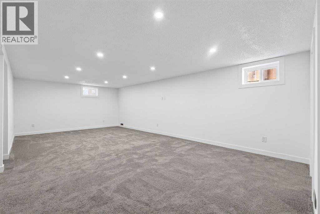 4311 Dovercrest Drive SE, Calgary, Alberta  T2B 1X6 - Photo 30 - A2297001