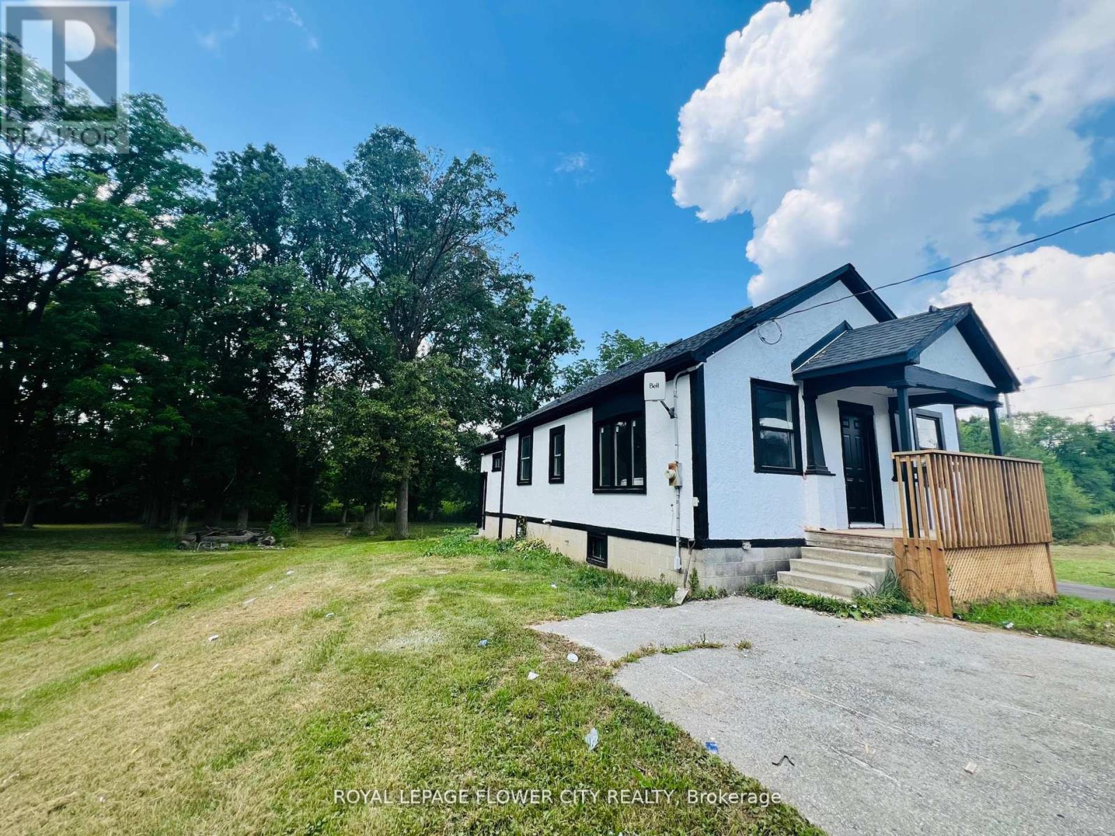 4509 White Oak Road, London South, Ontario  N6E 3Y9 - Photo 2 - X12940622