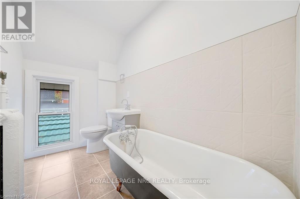 115 West Main Street, Welland, Ontario  L3C 4Z8 - Photo 29 - X12940624