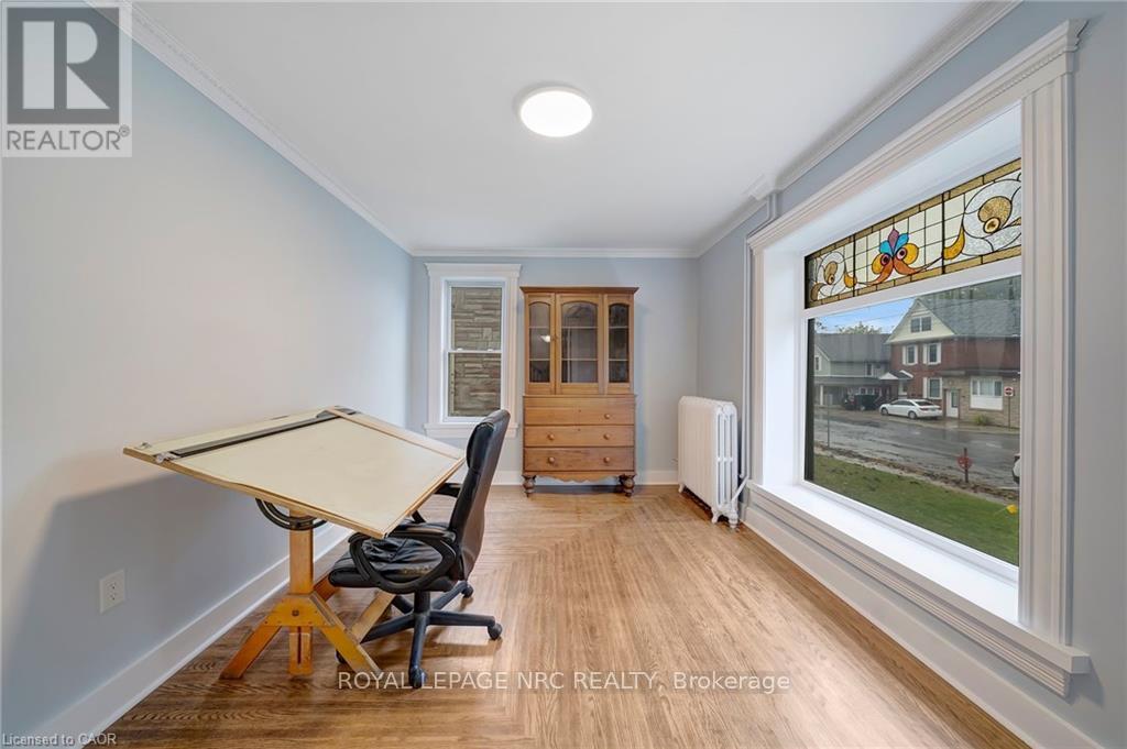 115 West Main Street, Welland, Ontario  L3C 4Z8 - Photo 4 - X12940624