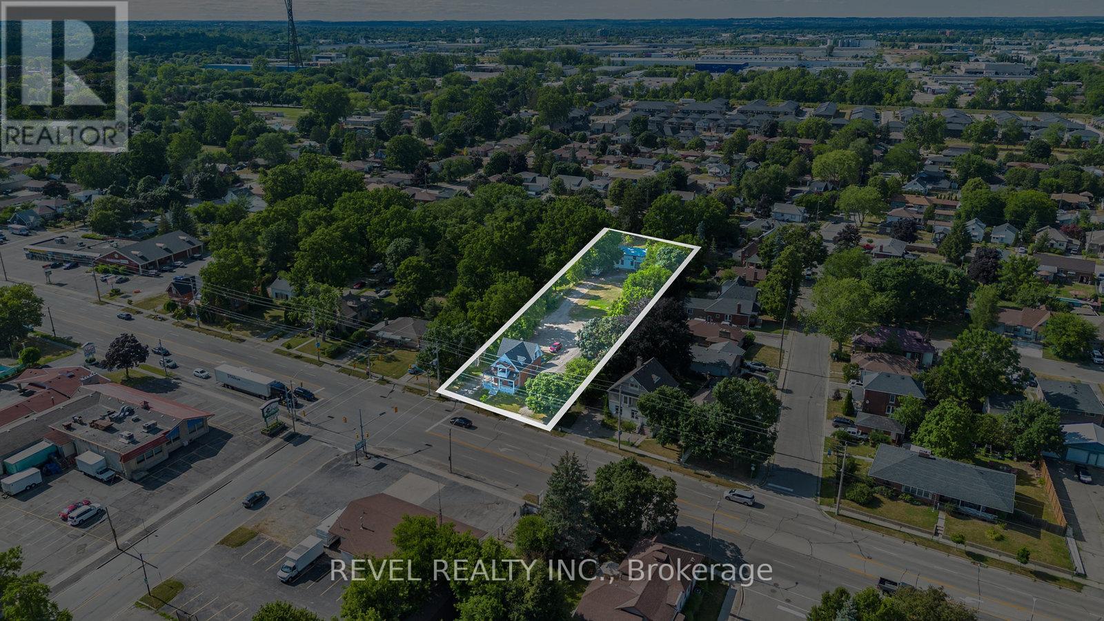 816 COLBORNE STREET E, Brantford, Ontario