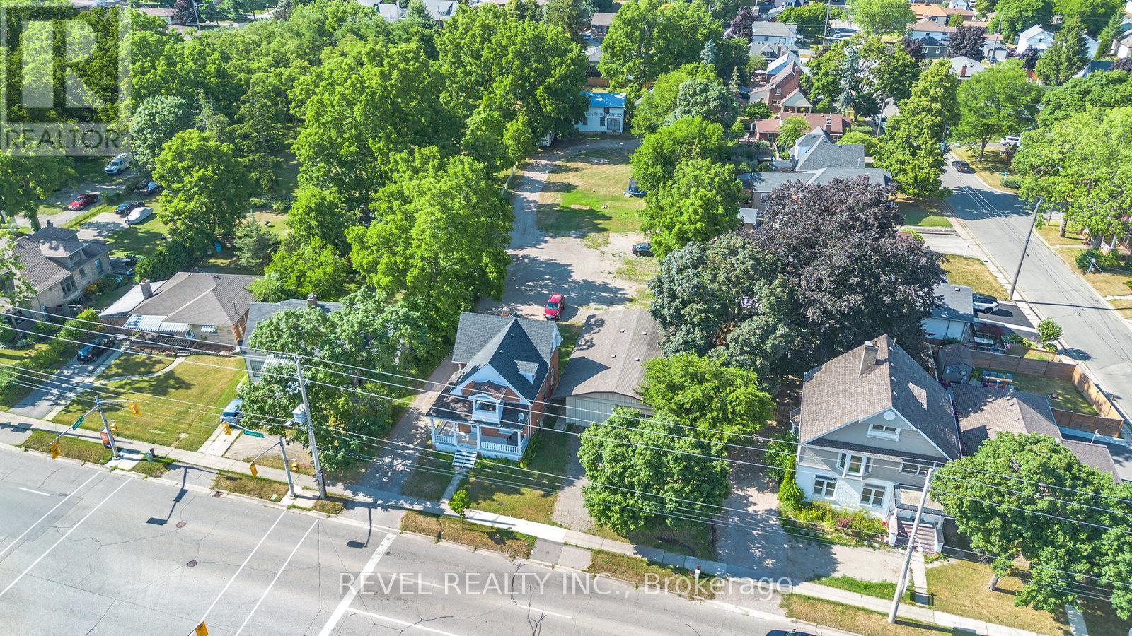 816 Colborne Street E, Brantford, Ontario  N3S 3S4 - Photo 9 - X12940630