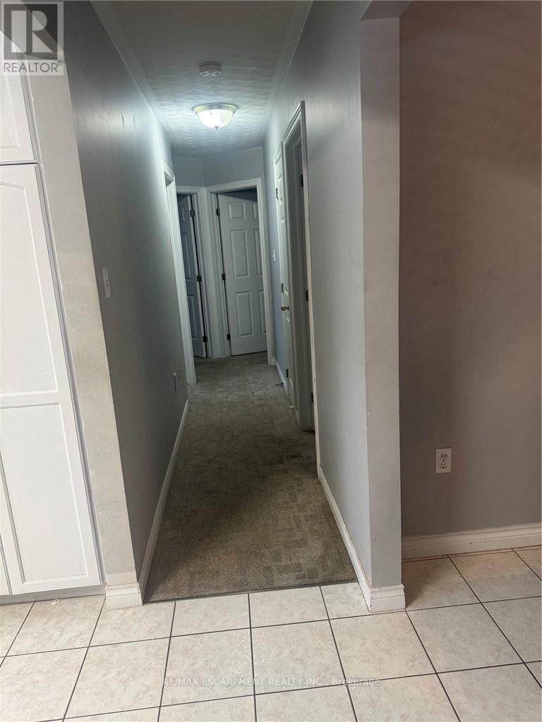 92 Blenheim Drive, Hamilton, Ontario  L8E 1W5 - Photo 22 - X12940646