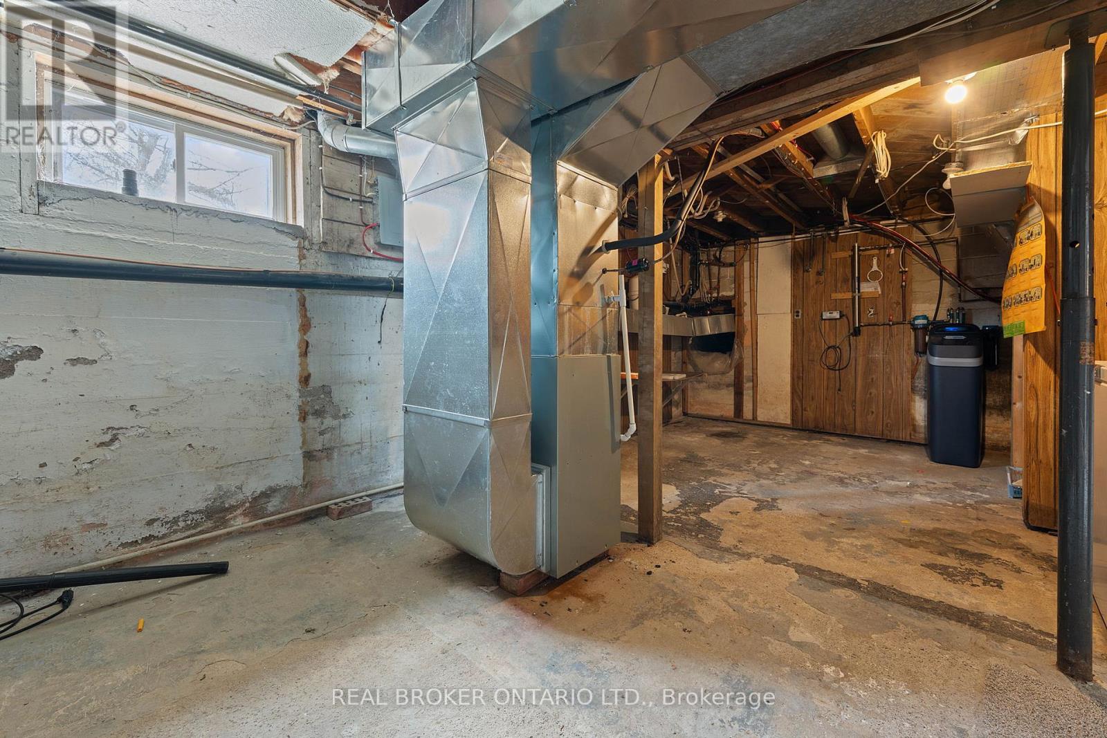 1899 Hwy 3, Norfolk, Ontario  N4B 2W6 - Photo 24 - X12940656