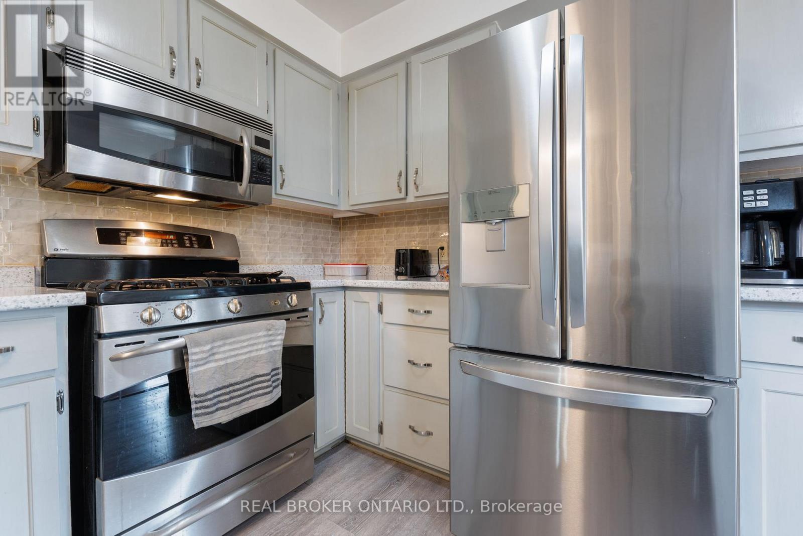 1899 Hwy 3, Norfolk, Ontario  N4B 2W6 - Photo 9 - X12940656