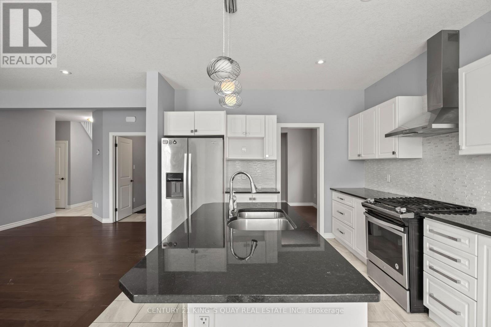 471 Sophia Crescent, London North, Ontario  N6G 0T5 - Photo 12 - X12940684