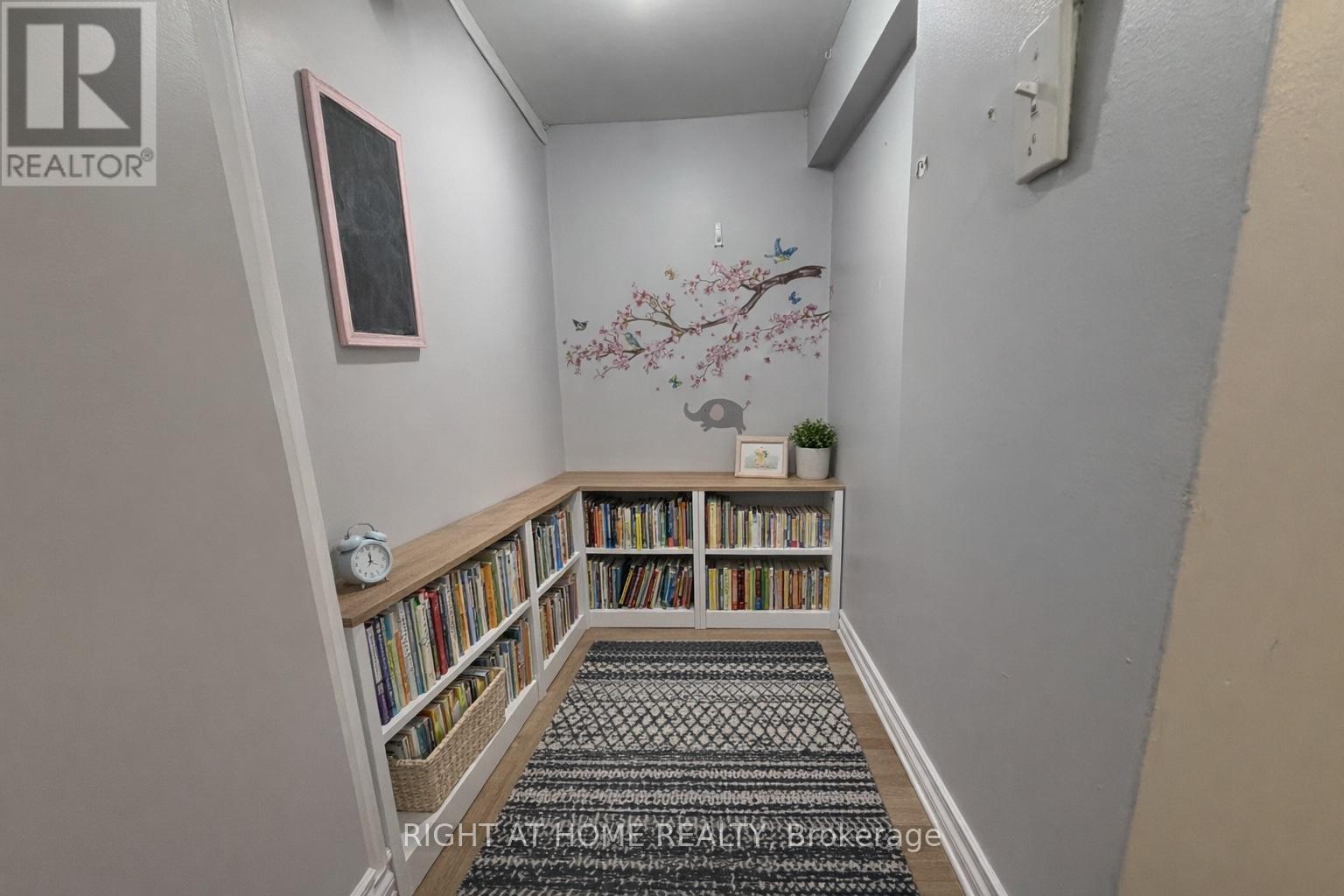 Lower - 67 Brentwood Drive, Hamilton, Ontario  L8T 3W2 - Photo 5 - X12940702