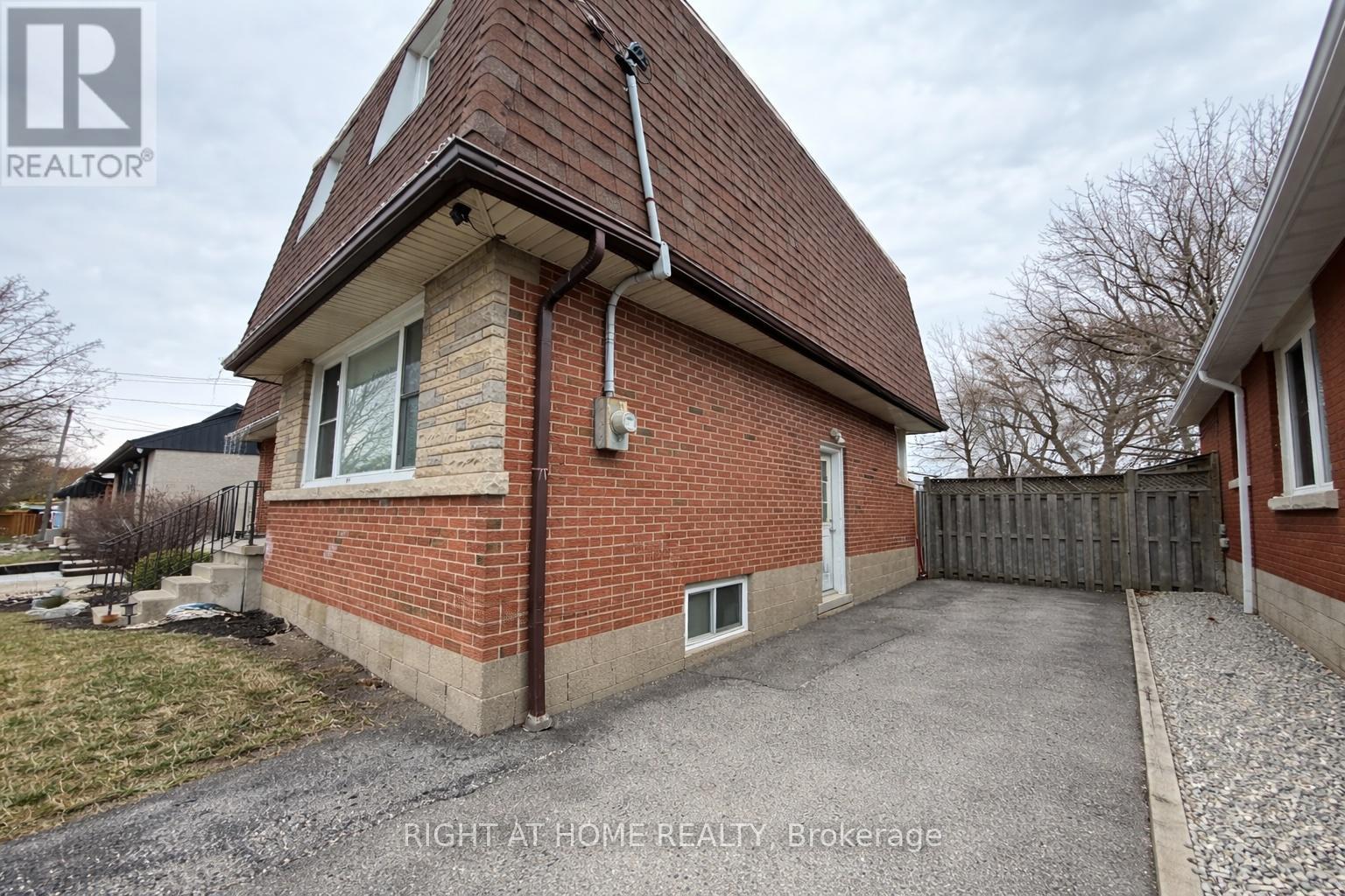 Lower - 67 Brentwood Drive, Hamilton, Ontario  L8T 3W2 - Photo 9 - X12940702