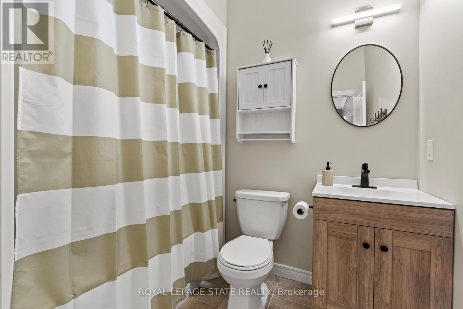 292 Keystone Crescent, Hamilton, Ontario  L0R 1P0 - Photo 28 - X12940716